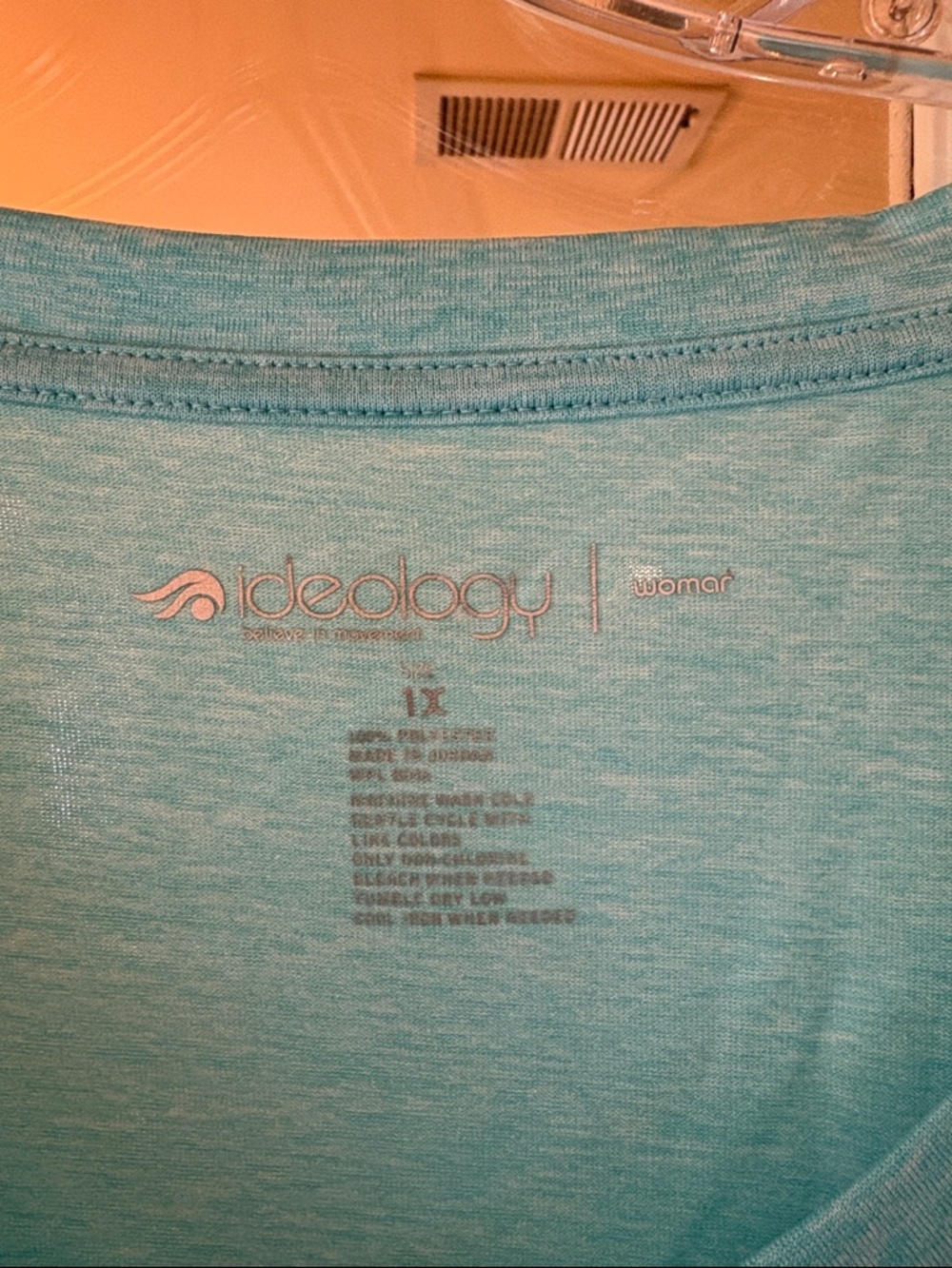 1X Ideology Women's Aqua Blue V-Neck Tee Shirt Active wear - Picture 3 of 5